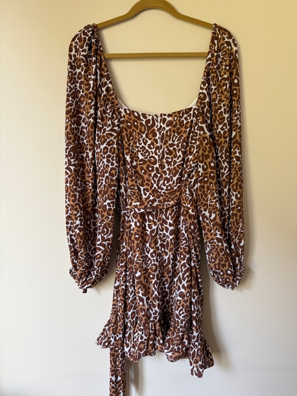 Lilly Pulitzer Brown and White Leopard Print Long Sleeve Wrap Dress - Picture 4 of 4